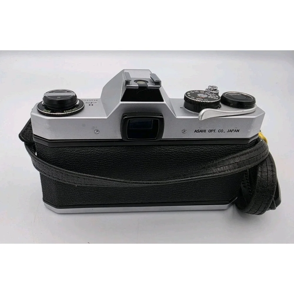 Asahi Pentax Spotmatic SP 35mm Film Camera Super Takumar 35mm f3.5 Lens Japan